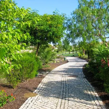 Villa Sleeps 6 Air Con Wifi T480147 *