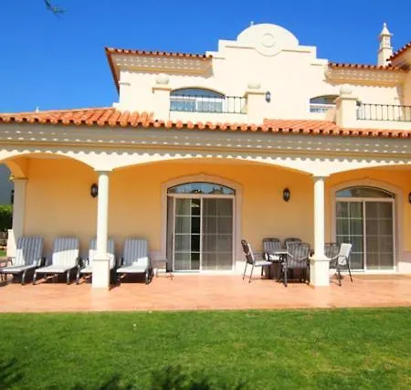 فيلة Sleeps 6 Air Con Wifi T480147 *